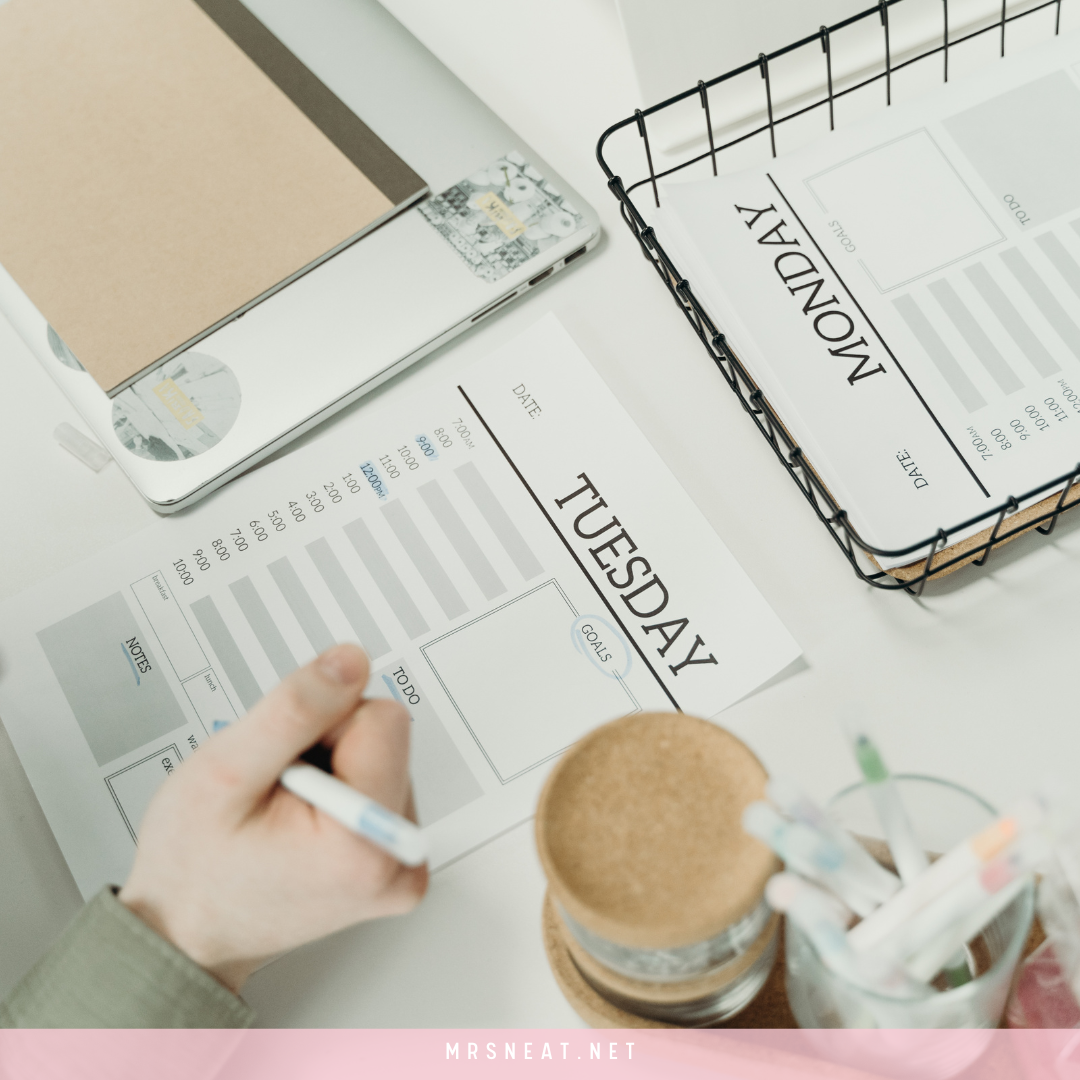 Breaking Free from the 9-5: Building a Successful Side Hustle for Financial Freedom